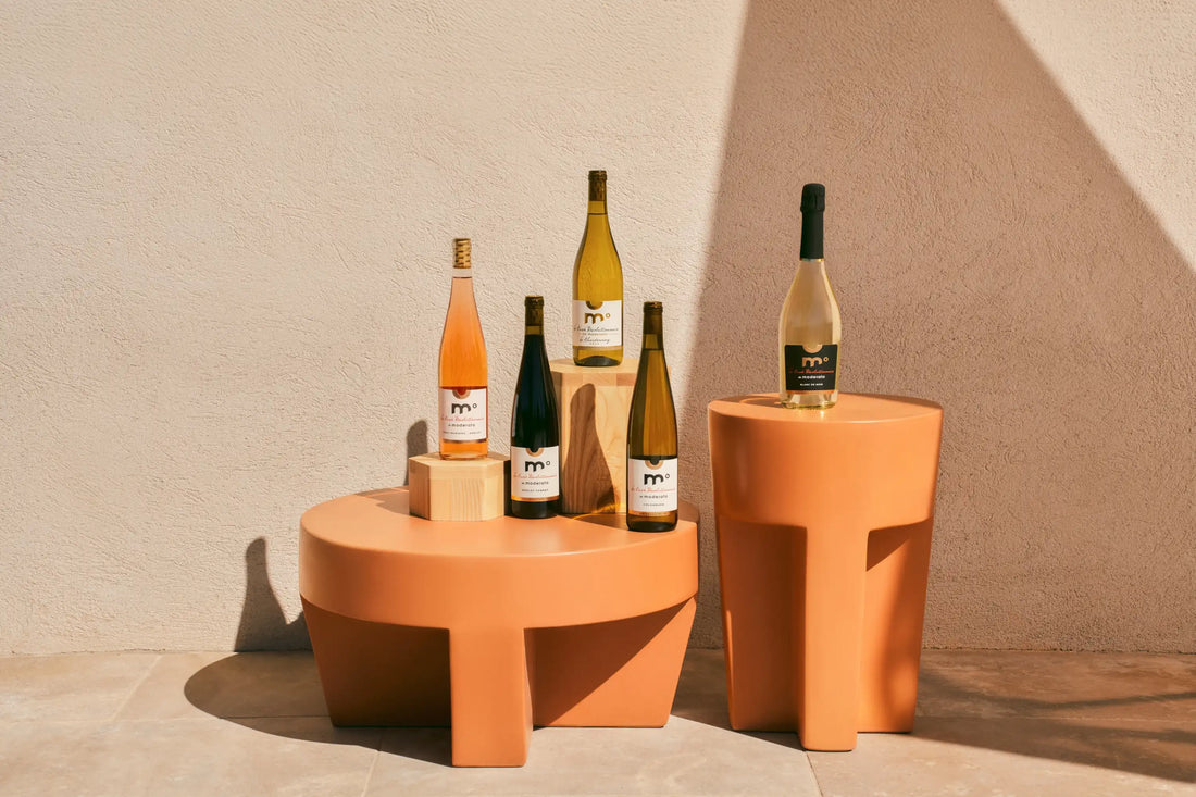 Moderato: Two Alcohol-Free Wine Styles, Two Different Moods