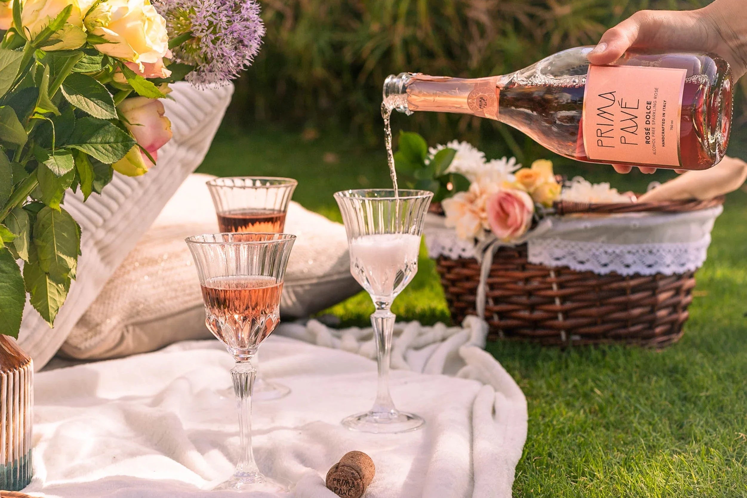 Best Alcohol-Free Sparkling Wine for Celebrations
