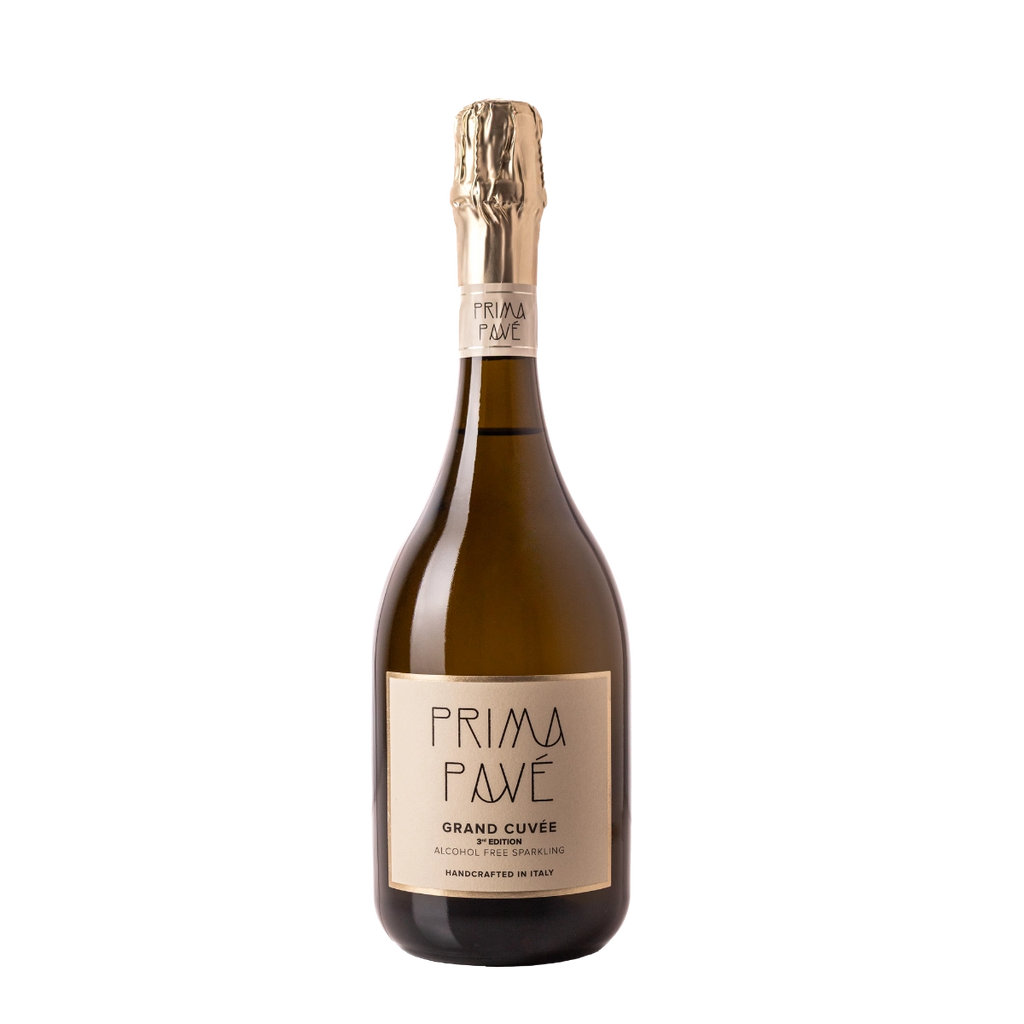 750 ml bottle of PRIMA PAVÉ Grand Cuvée Non-Alcoholic Sparkling Wine on transparent background